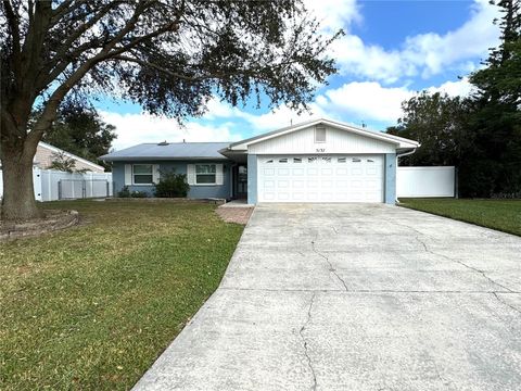 A home in LAKELAND