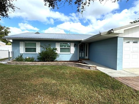 A home in LAKELAND