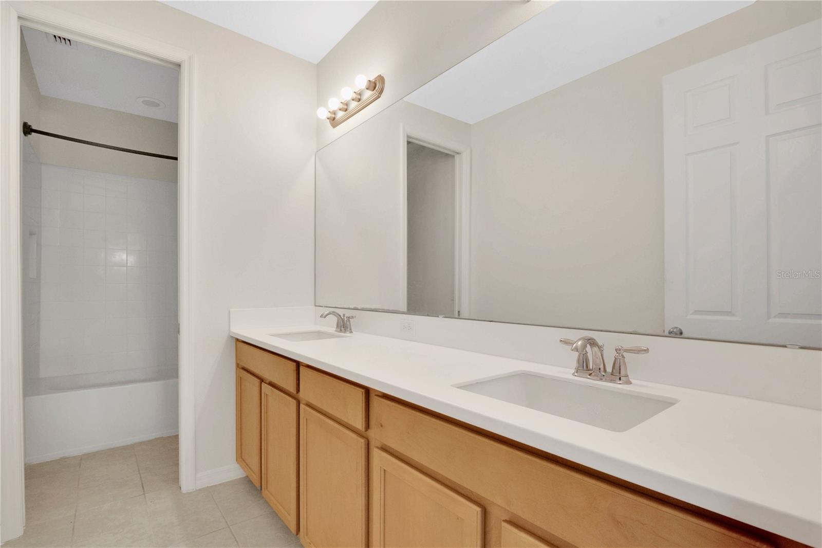 LAKEVIEW PRESERVE - Residential