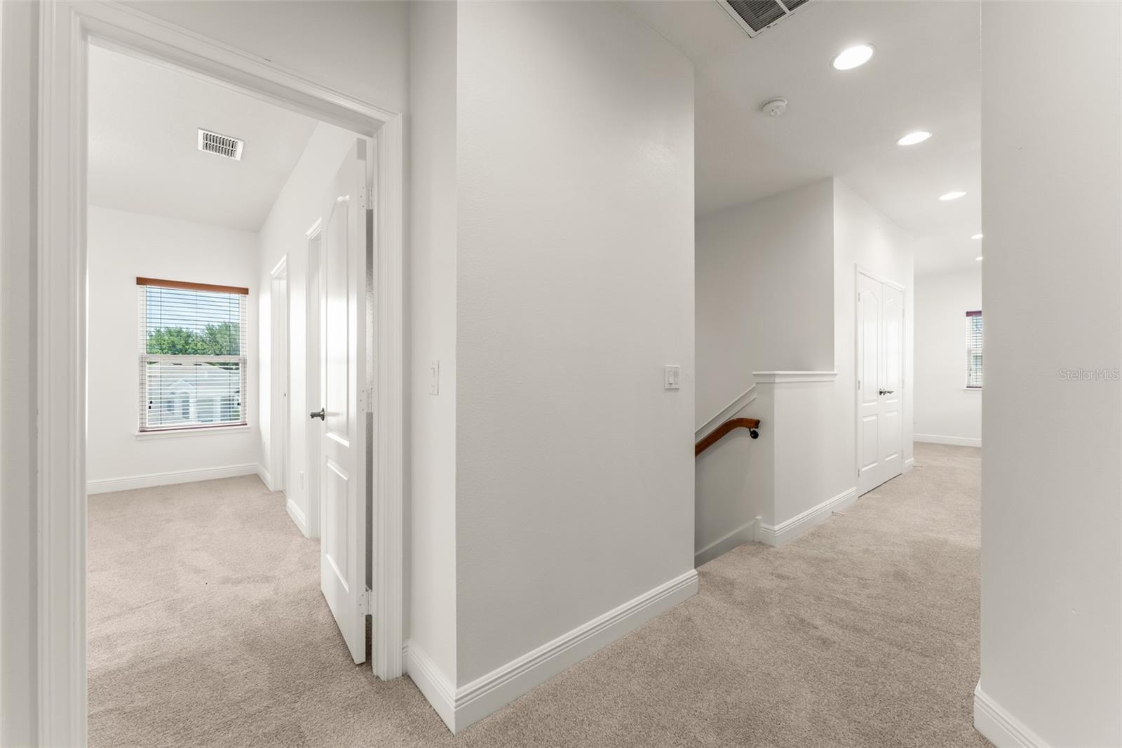 ENCLAVE/BERKSHIRE PARK B G H I - Residential Lease