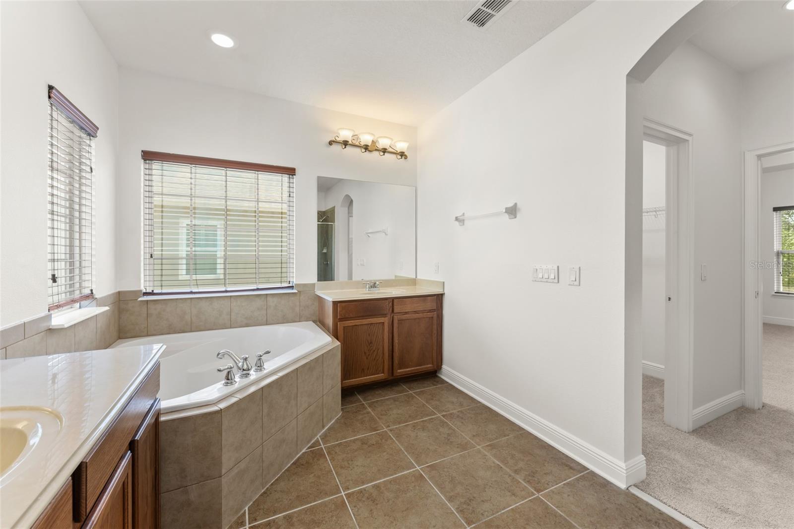 ENCLAVE/BERKSHIRE PARK B G H I - Residential Lease