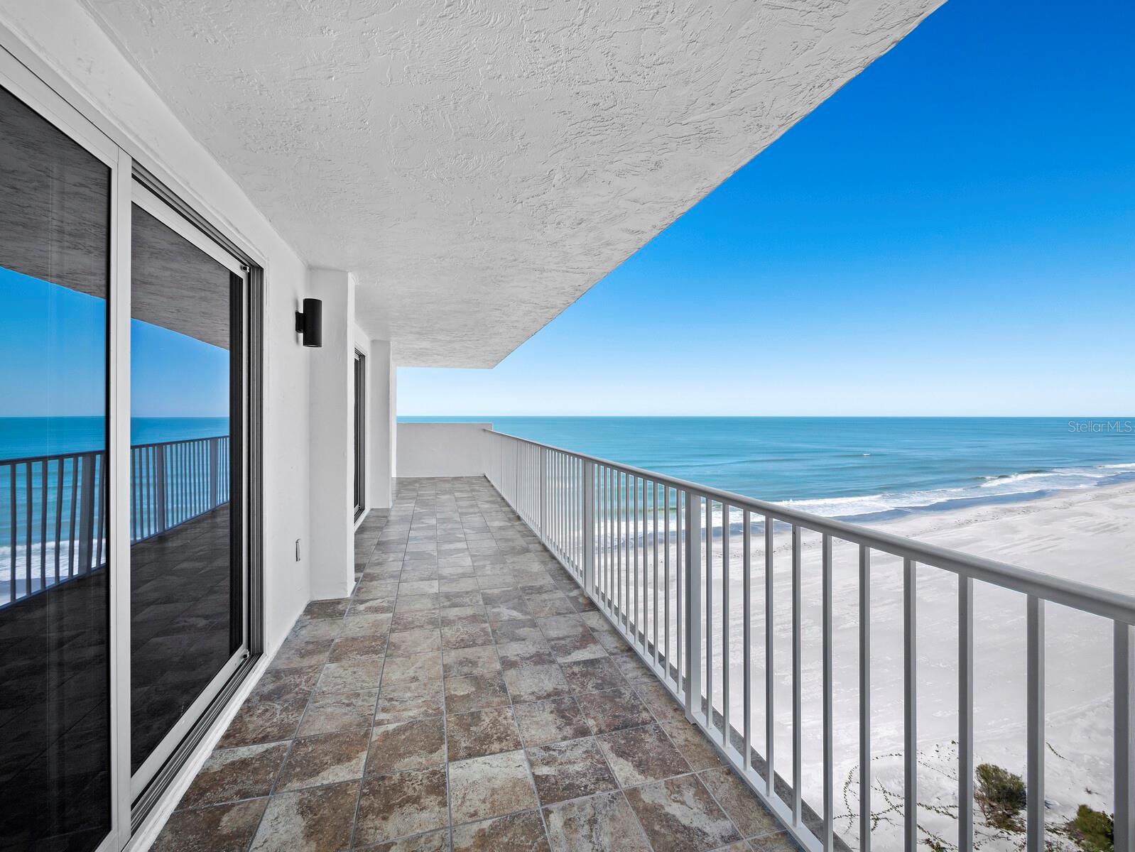 ISLANDER CLUB OF LONGBOAT - Residential