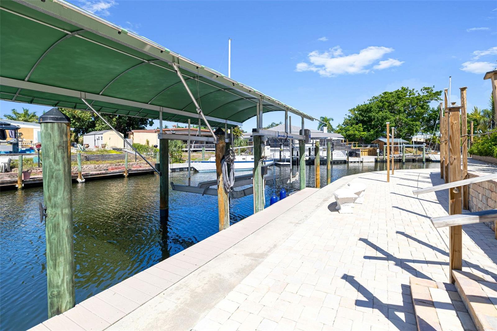 302 BRYN MAWR ISLAND