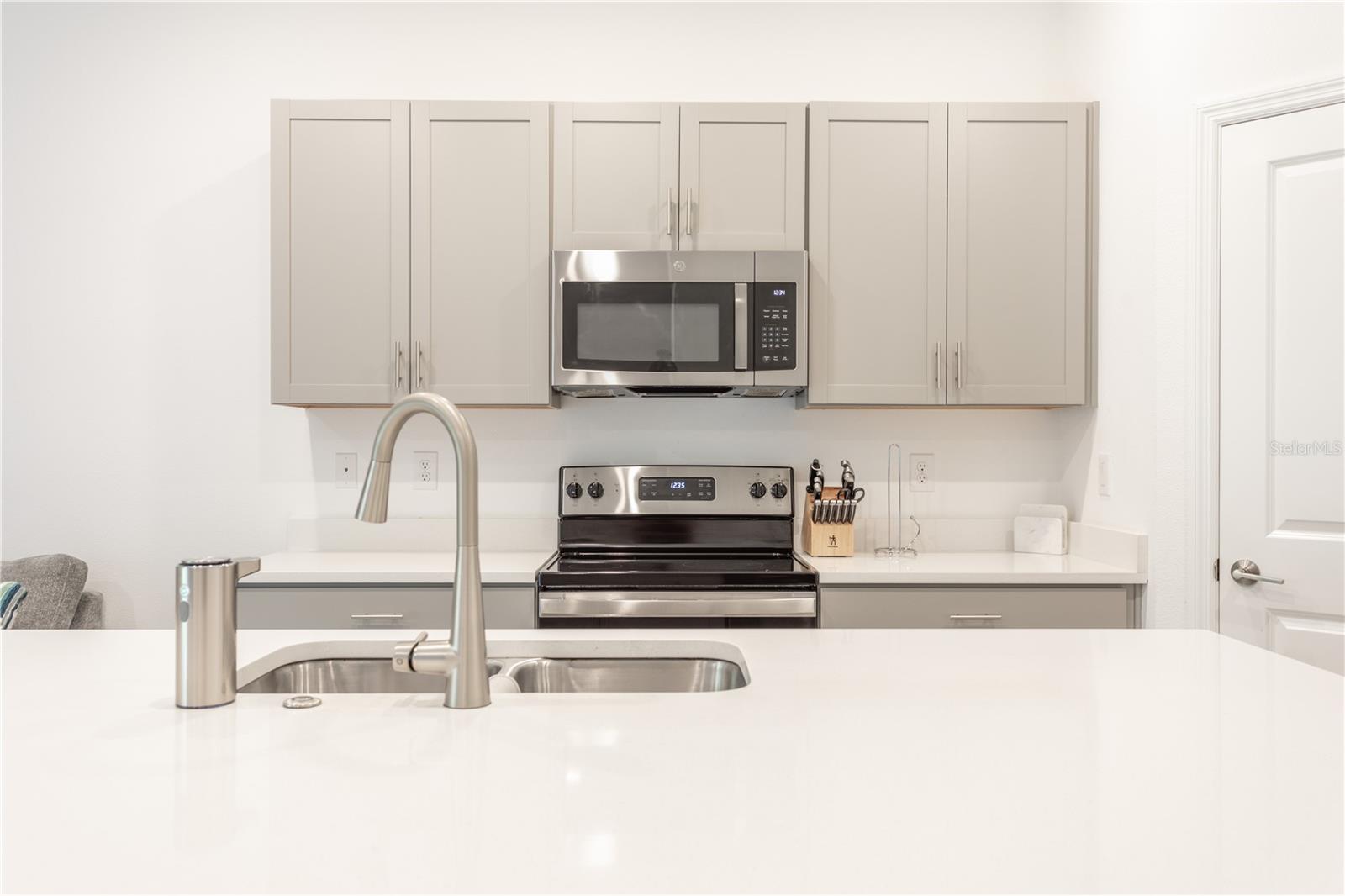 SKYE RANCH NBRHD 2 TWNHMS - Residential