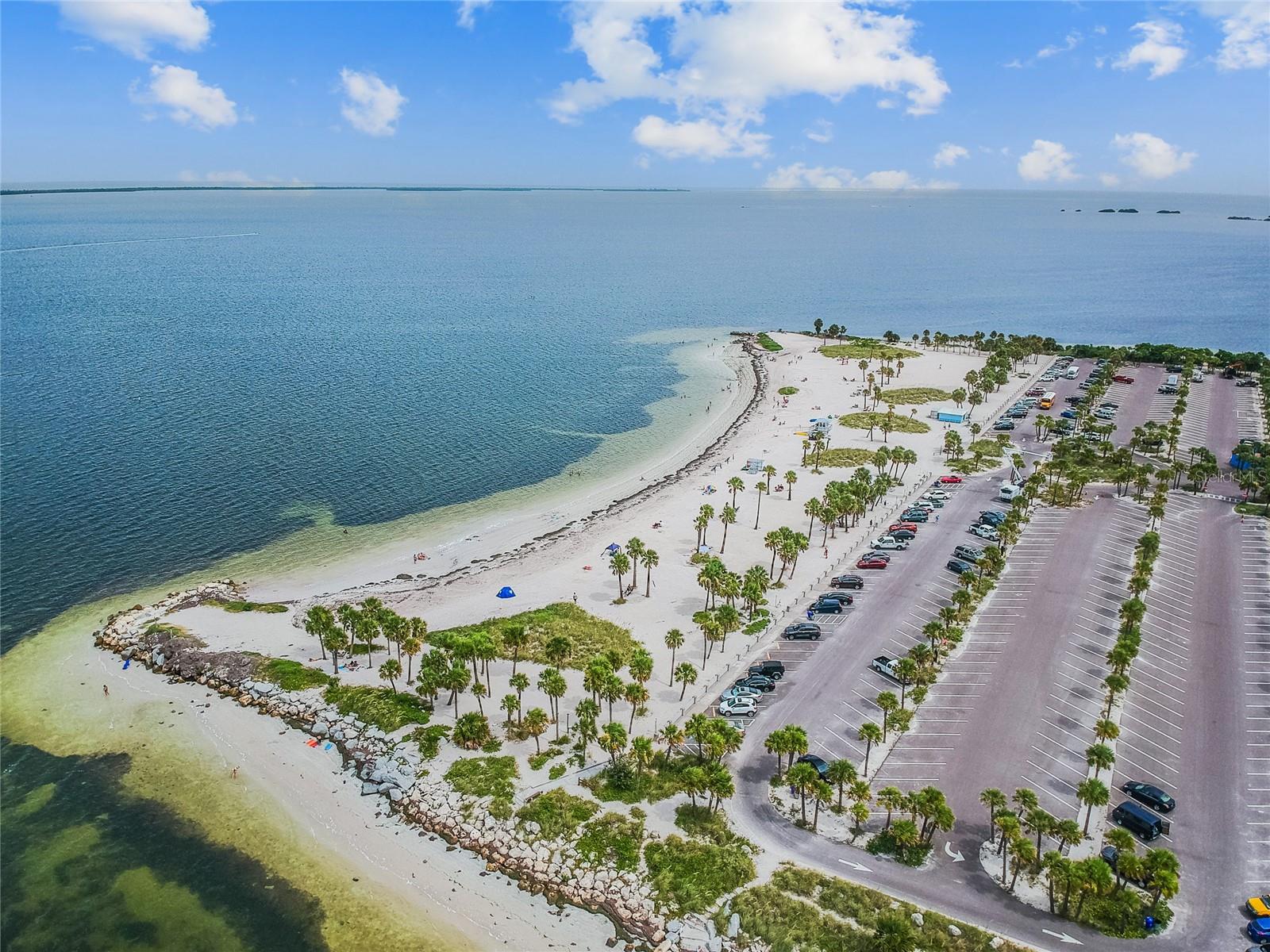 FOREST HILLS - Residential Lease