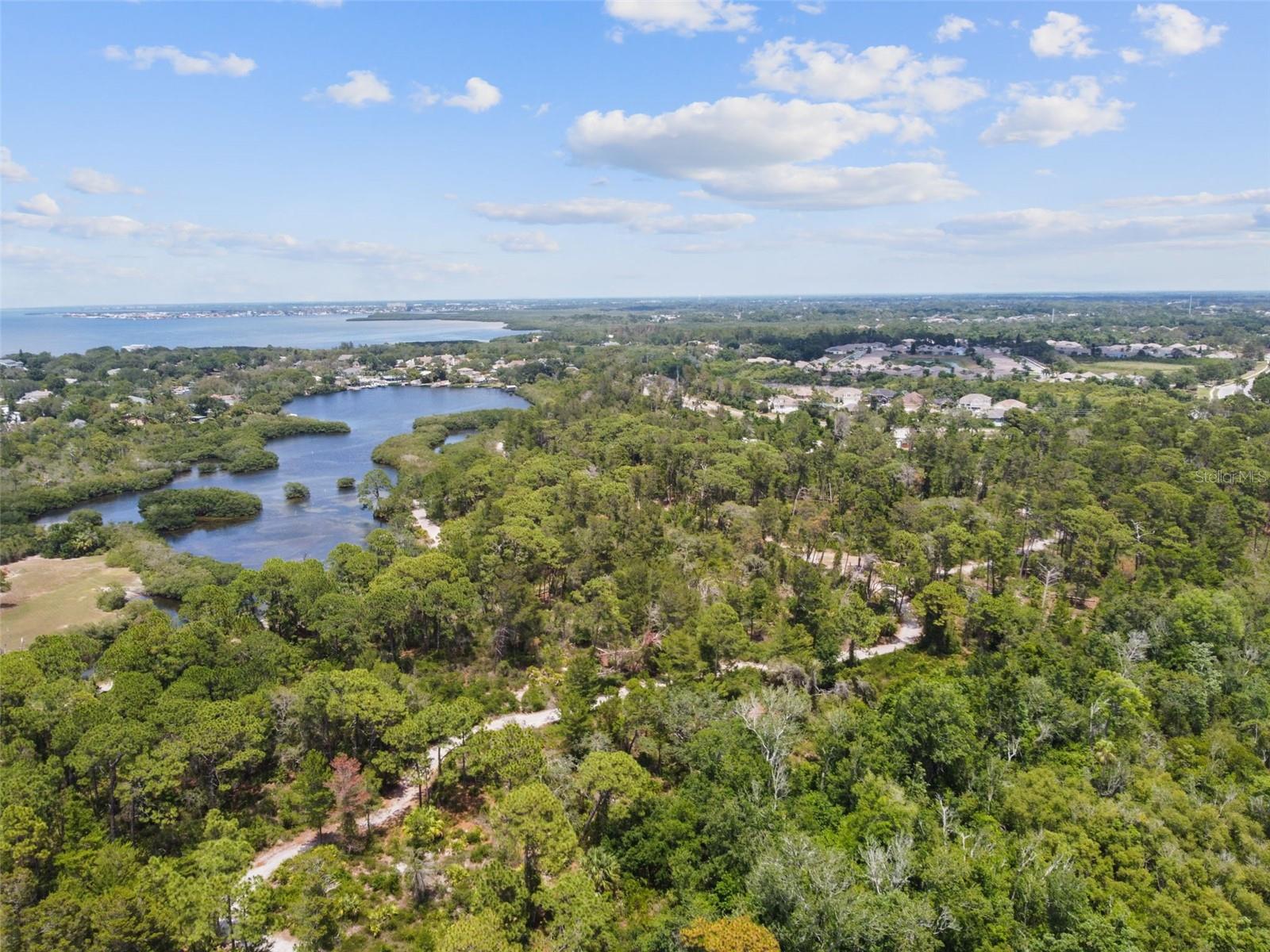 FOREST HILLS - Residential Lease