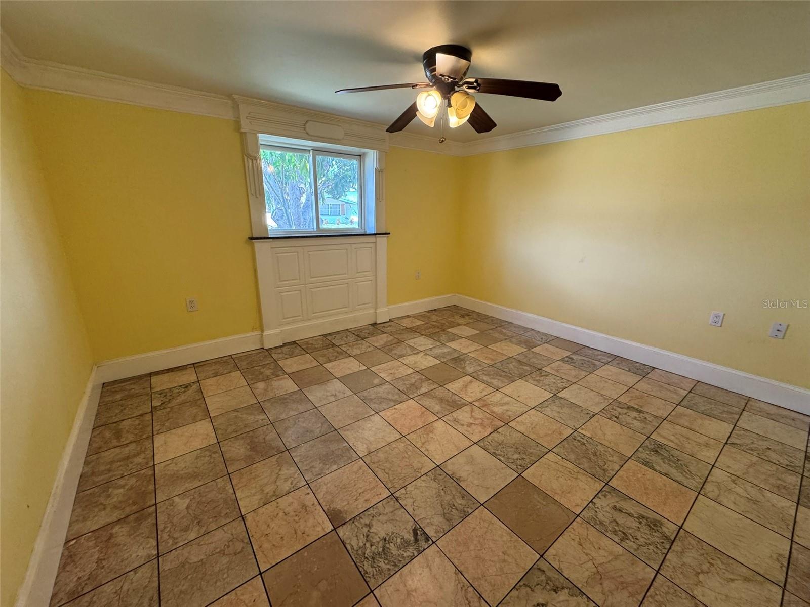 FOREST HILLS - Residential Lease