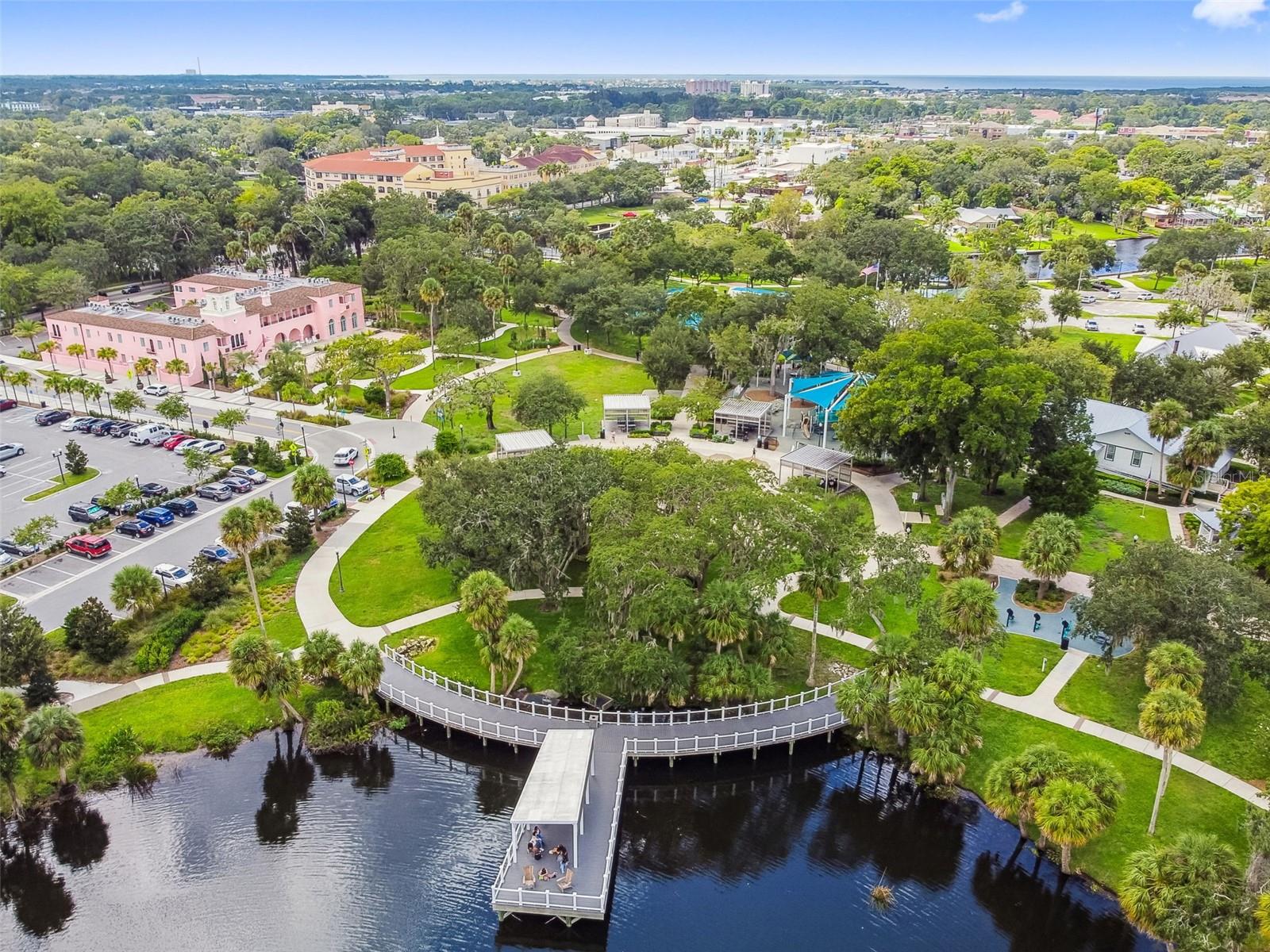 FOREST HILLS - Residential Lease