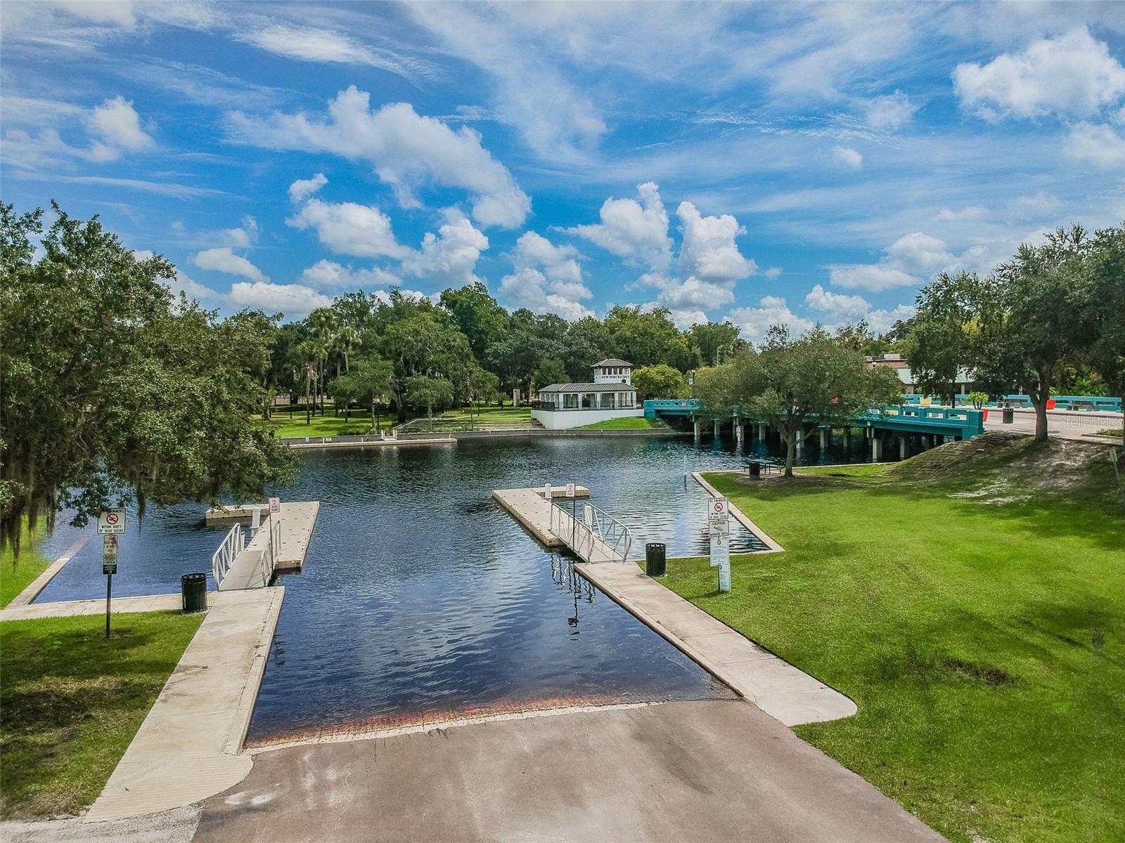 FOREST HILLS - Residential Lease