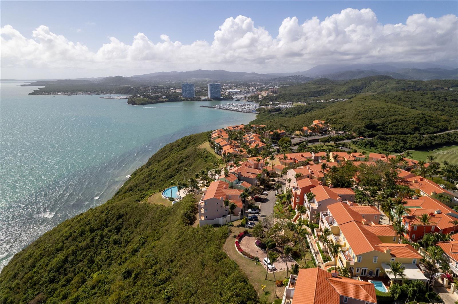 LAS CASITAS 1 - Residential