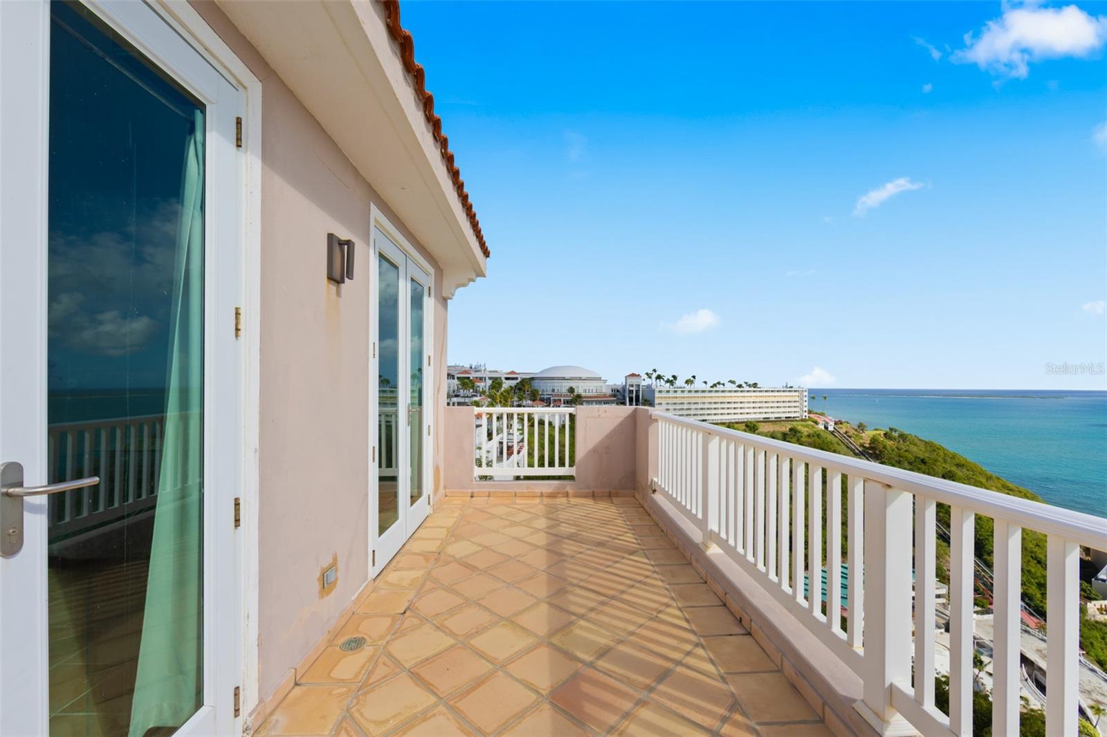 LAS CASITAS 1 - Residential