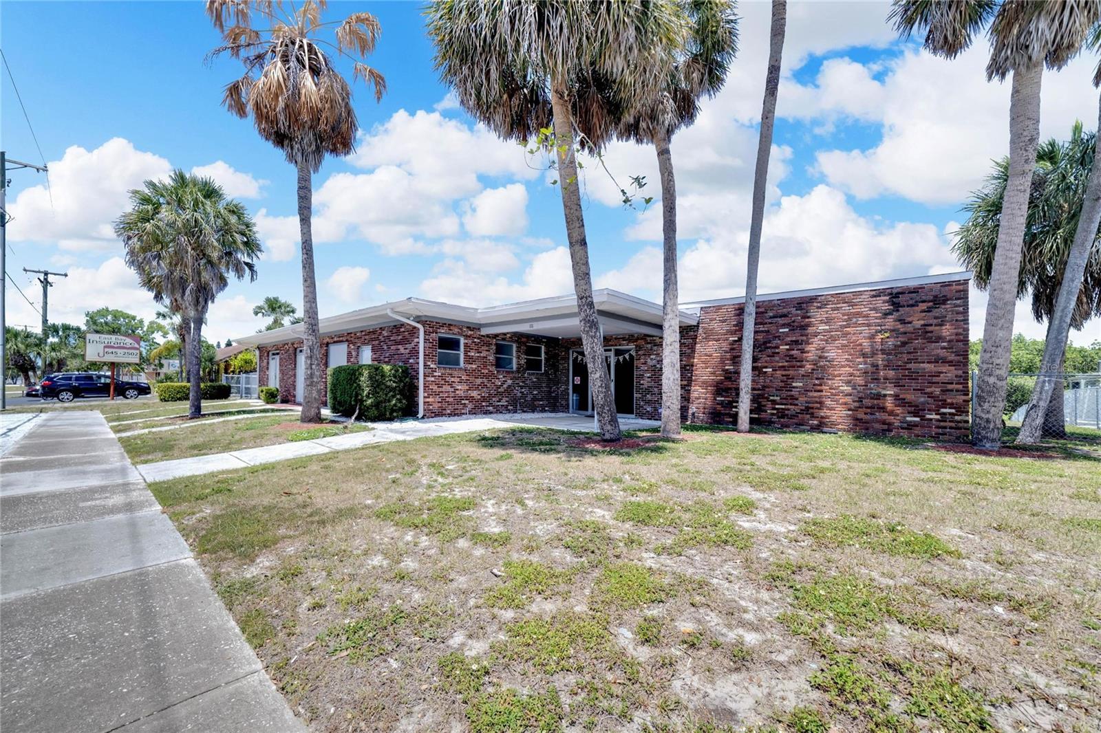 111 FLAMINGO DRIVE