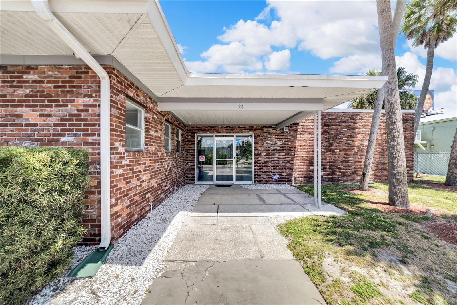 111 FLAMINGO DRIVE