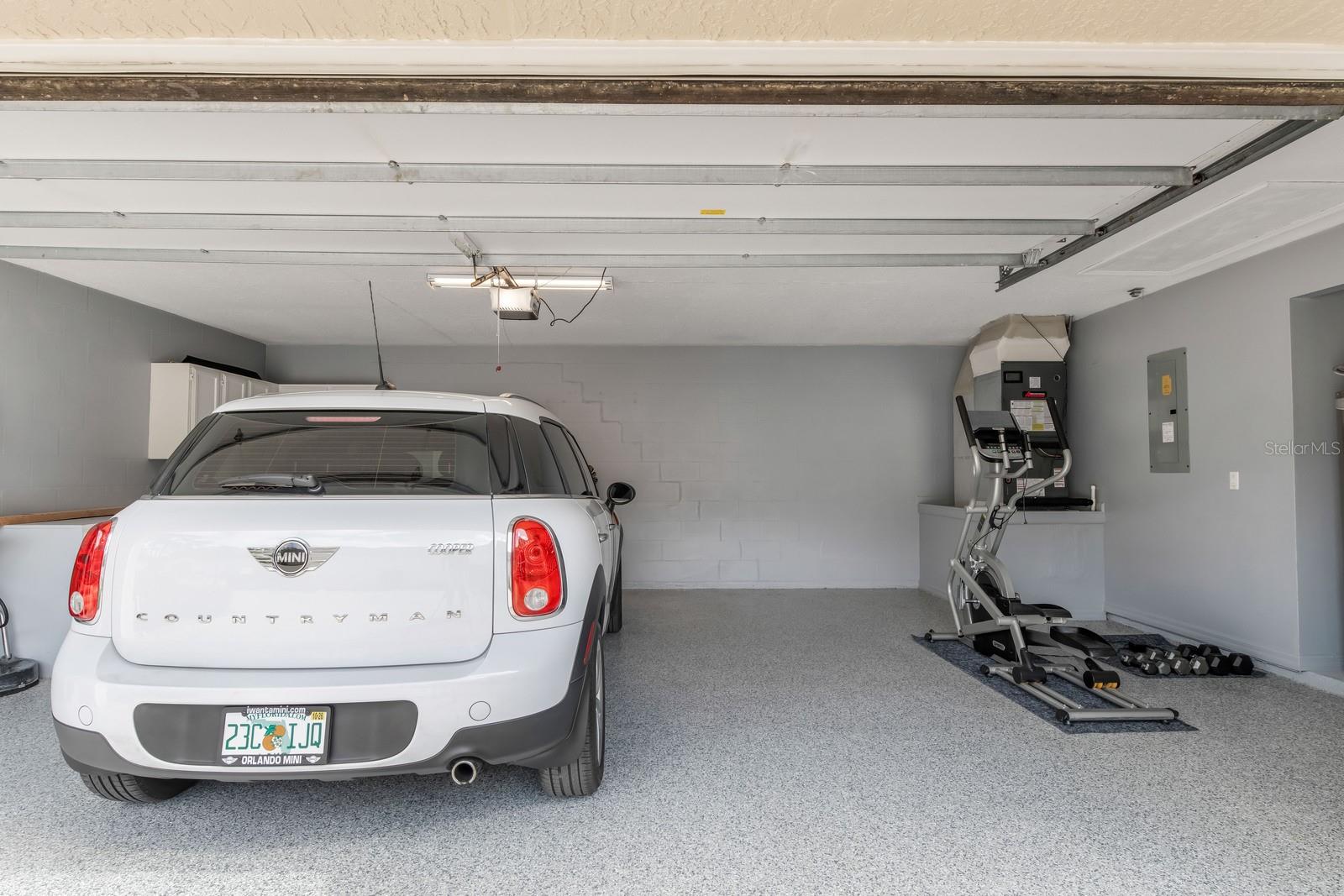 MOUNT DORA COUNTRY CLUB MOUNT DORA UNIT 03 - Residential