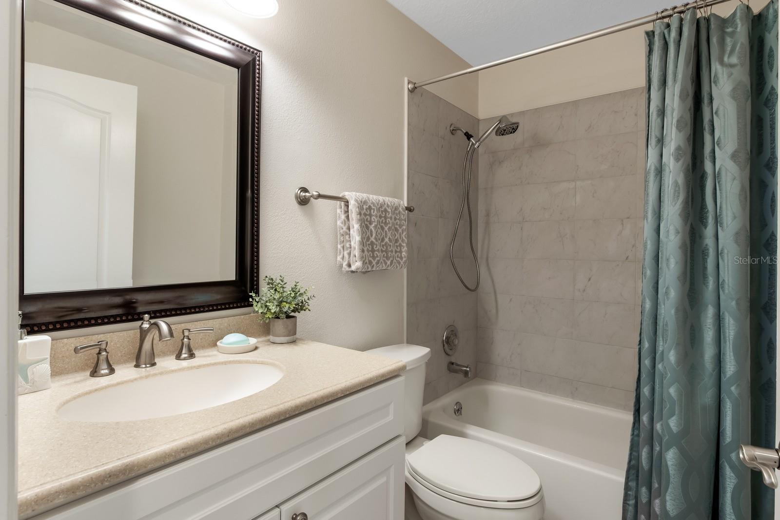 MOUNT DORA COUNTRY CLUB MOUNT DORA UNIT 03 - Residential