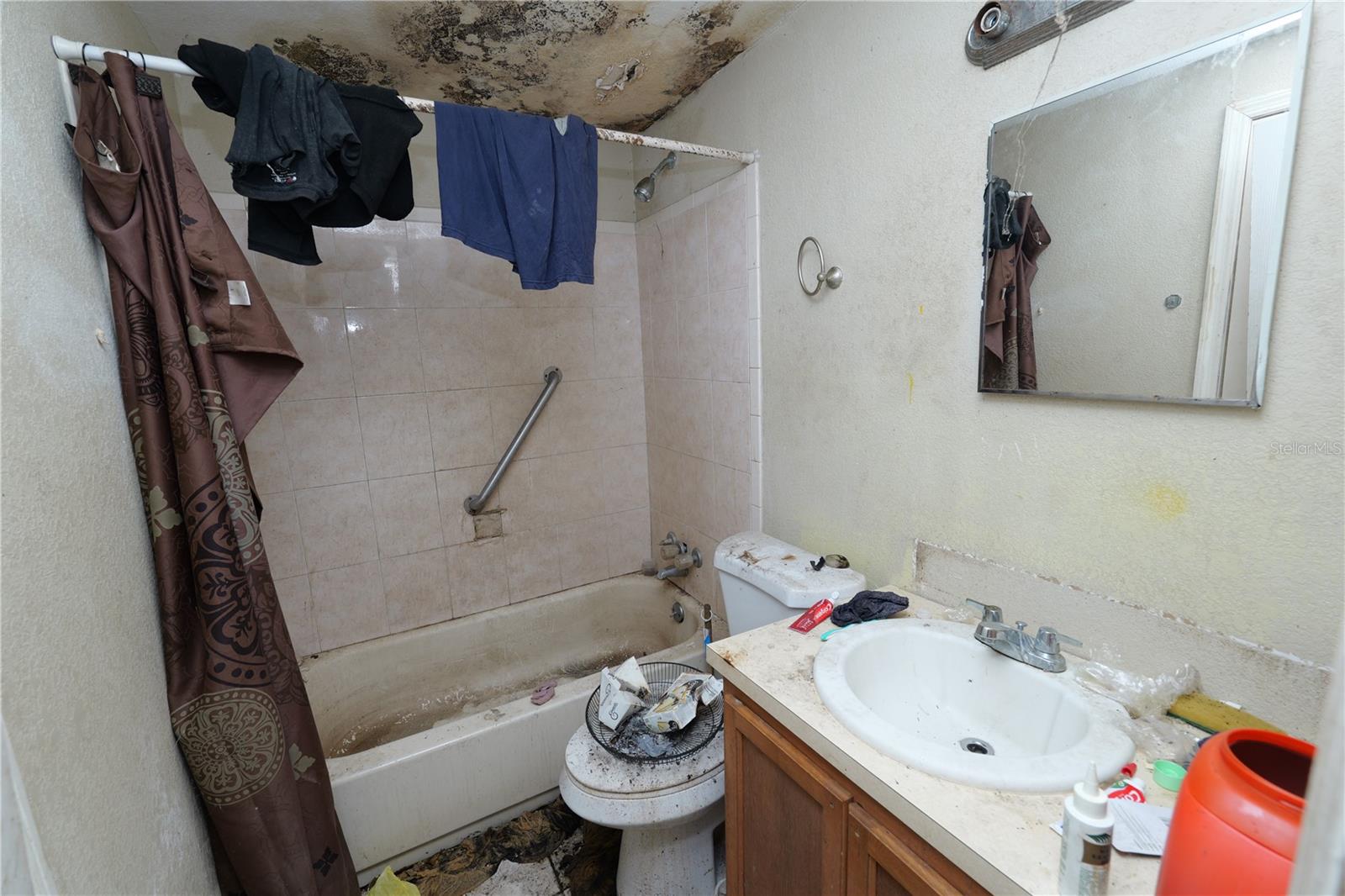 HART D L SUB - Residential