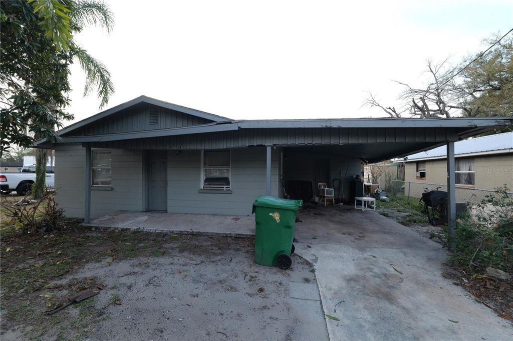 Photo of 608 Dr Martin Luther King Street, Dundee, FL 33838 (MLS # L4959644)