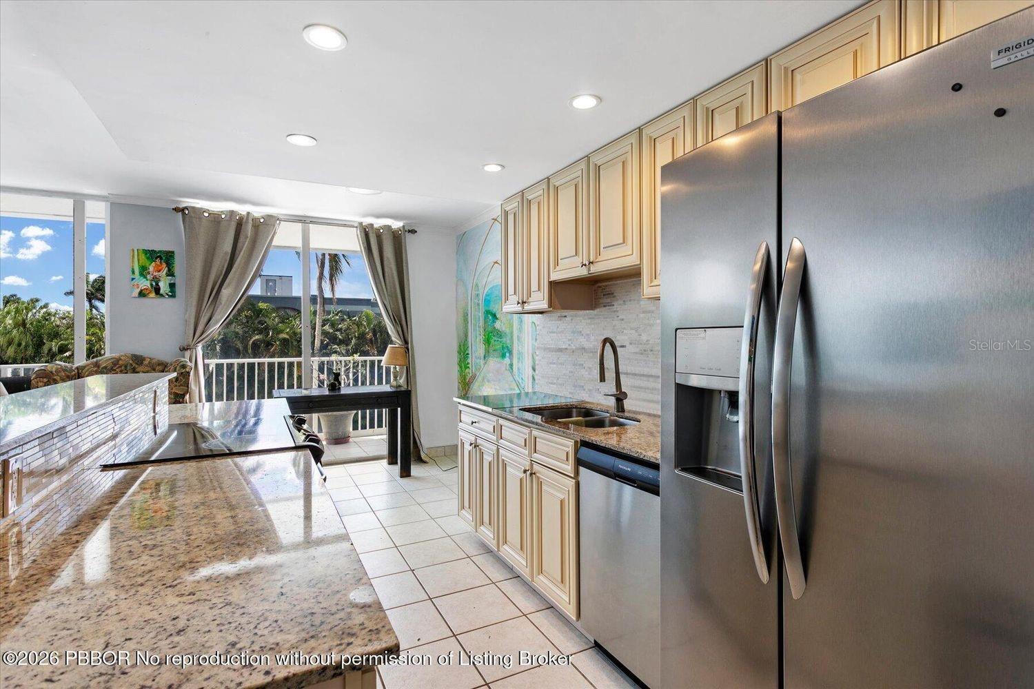 2860 S OCEAN BOULEVARD 208