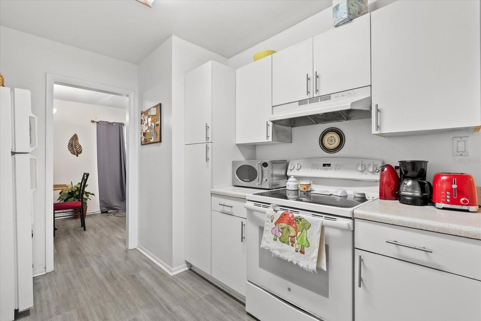 CAPE VISTA FIRST UNIT - Residential