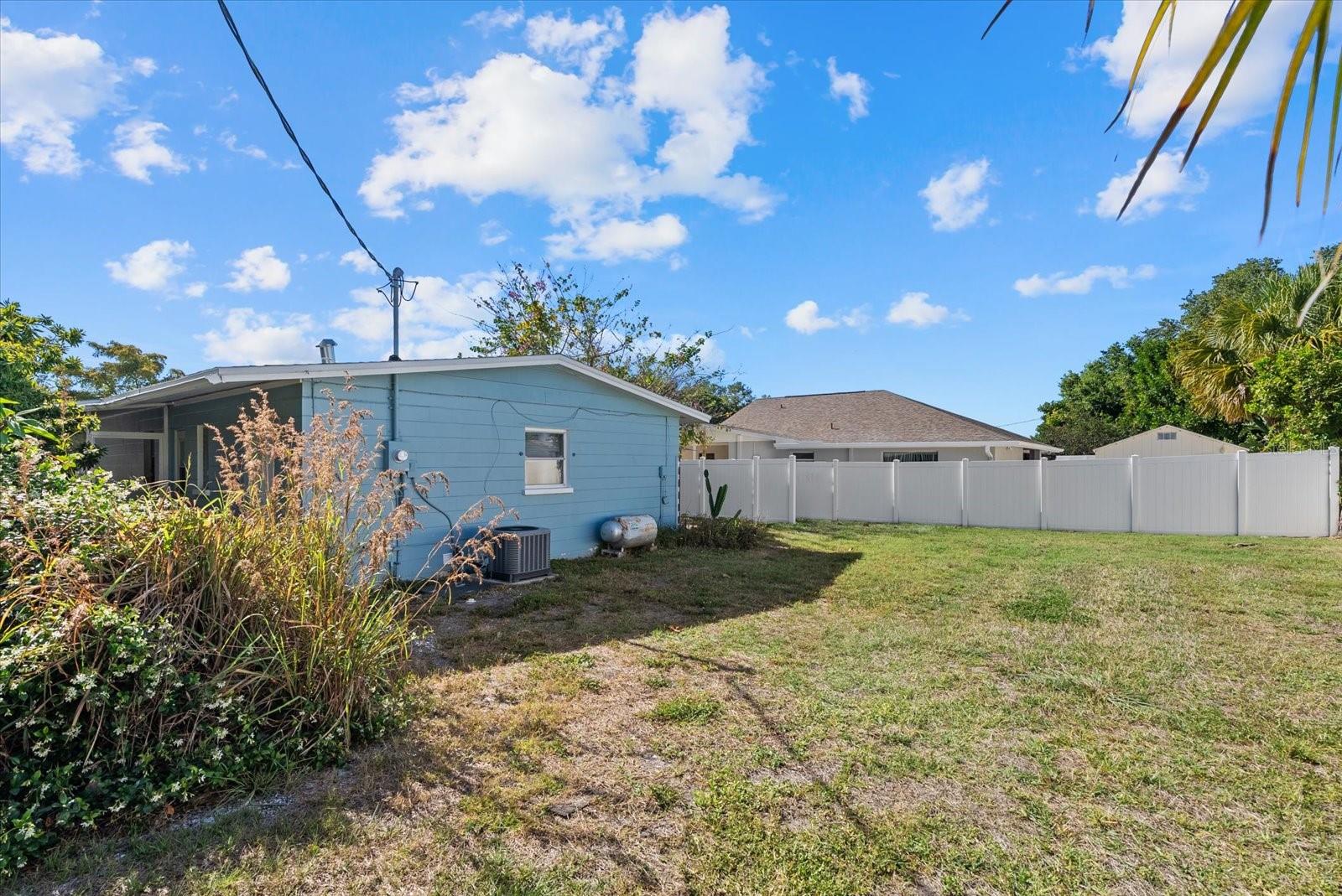 CAPE VISTA FIRST UNIT - Residential