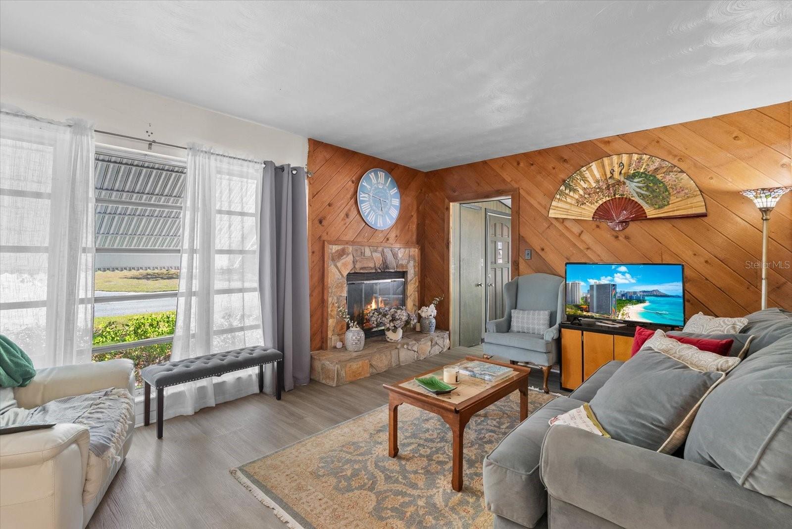 CAPE VISTA FIRST UNIT - Residential