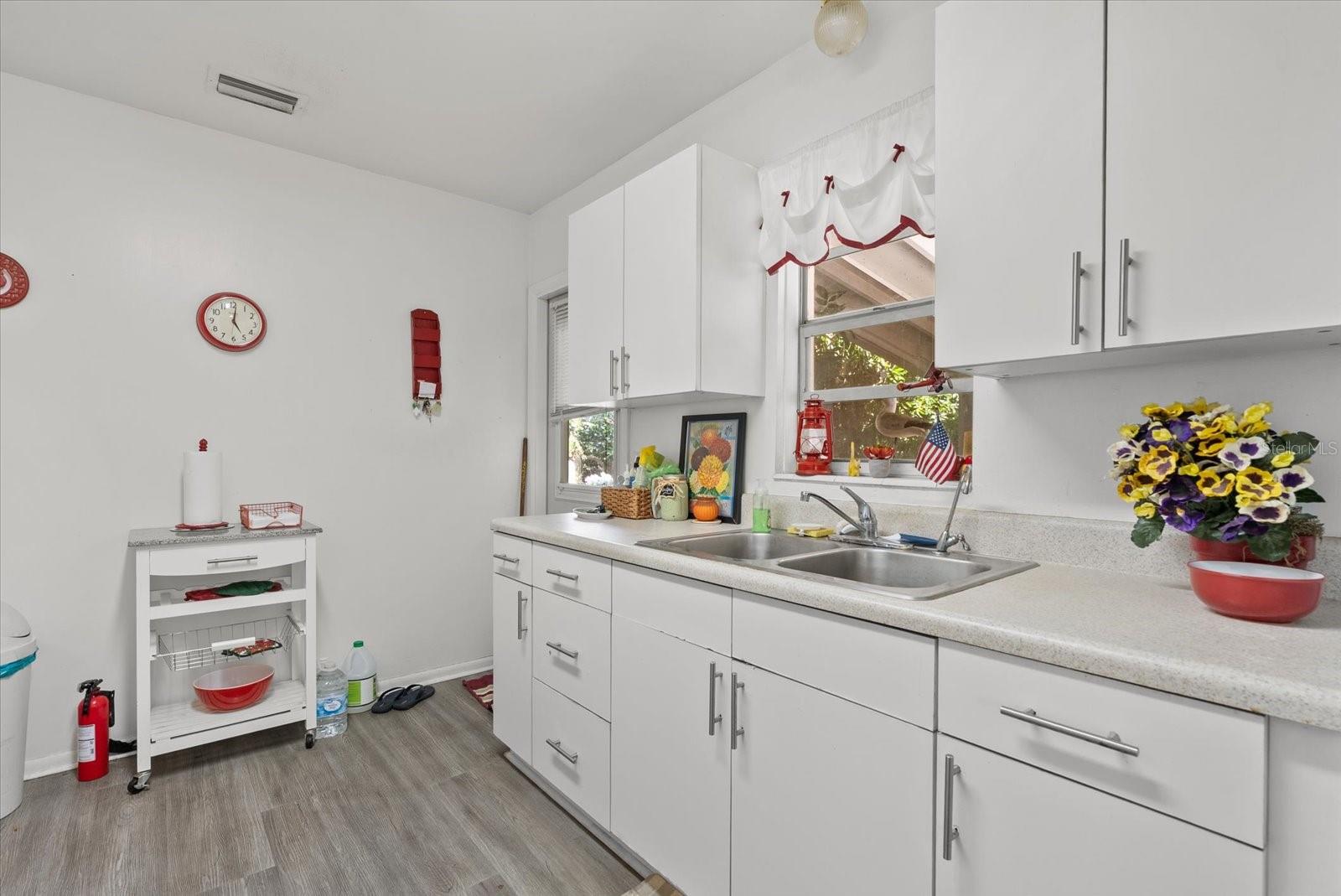 CAPE VISTA FIRST UNIT - Residential
