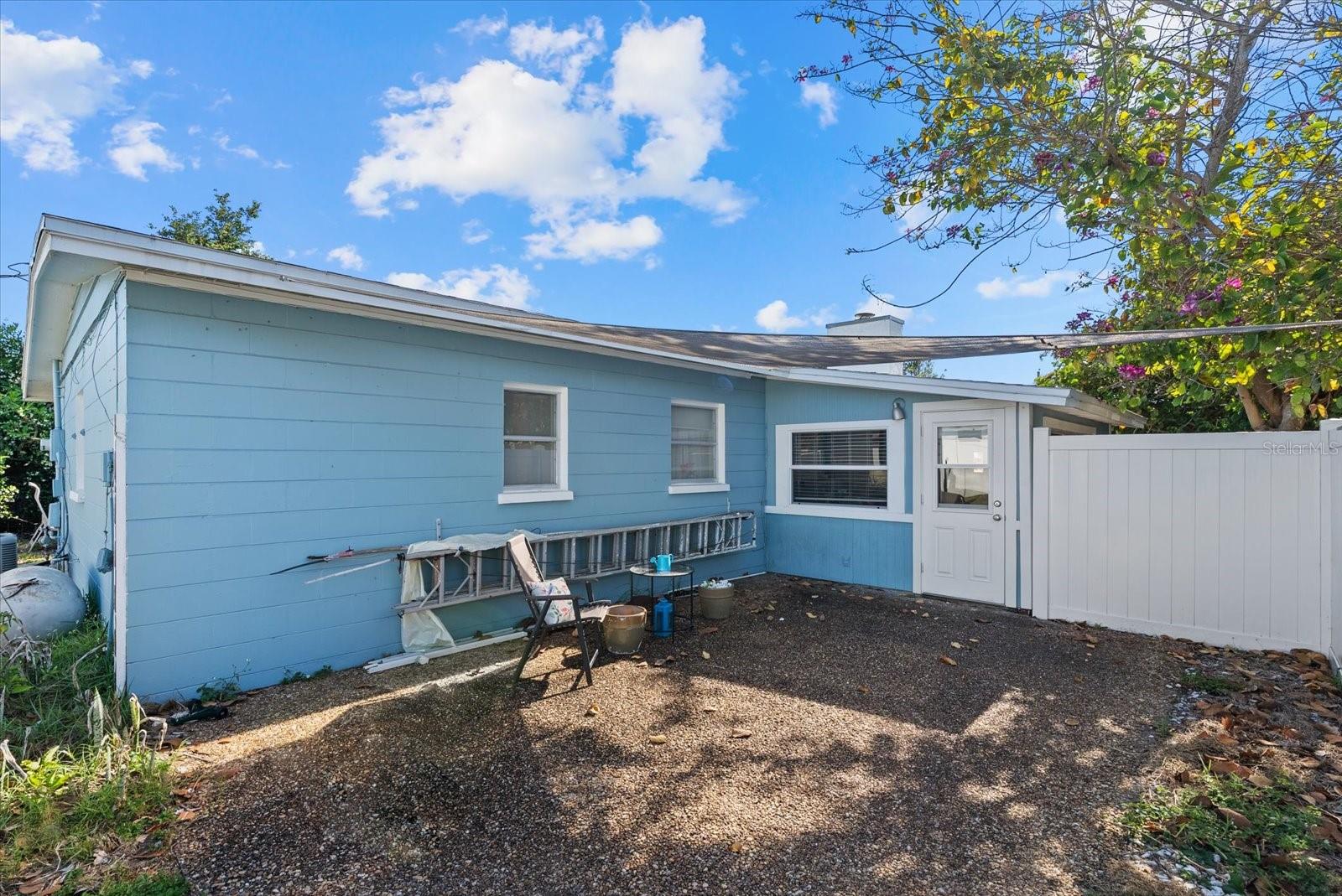 CAPE VISTA FIRST UNIT - Residential