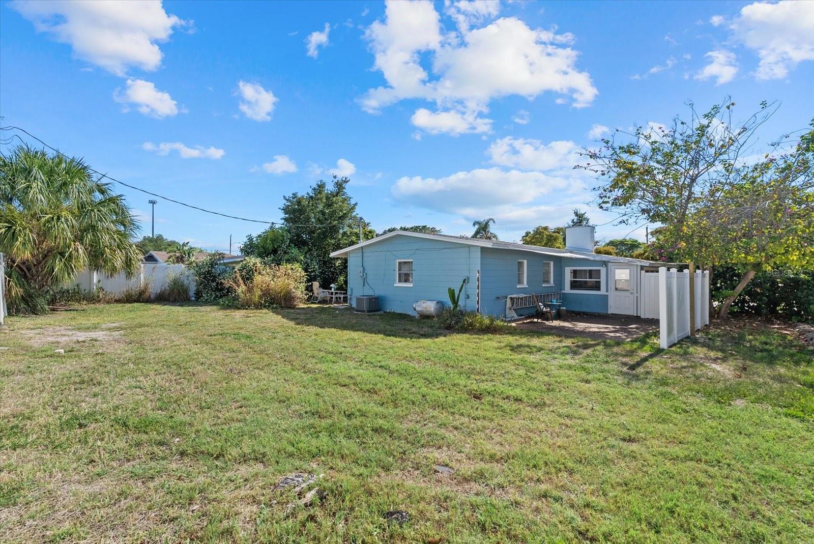 CAPE VISTA FIRST UNIT - Residential