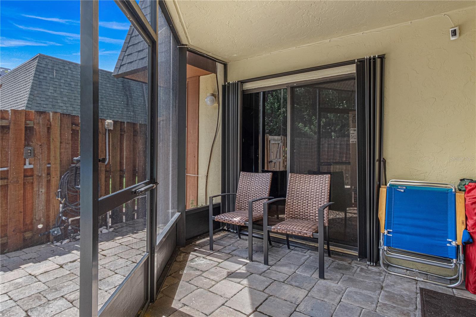 CEDAR DUNES CONDO PH 01-05 - Residential Lease