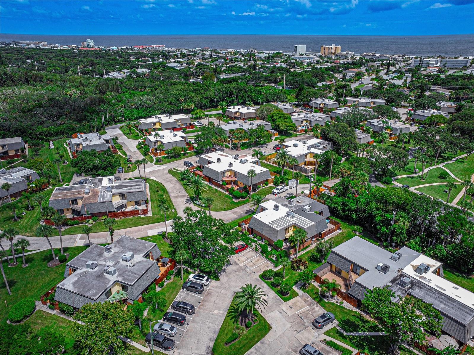 CEDAR DUNES CONDO PH 01-05 - Residential Lease