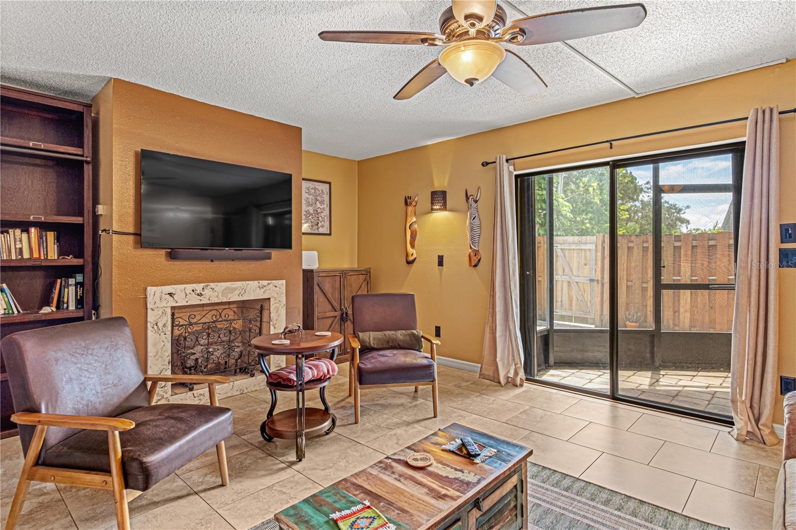 CEDAR DUNES CONDO PH 01-05 - Residential Lease