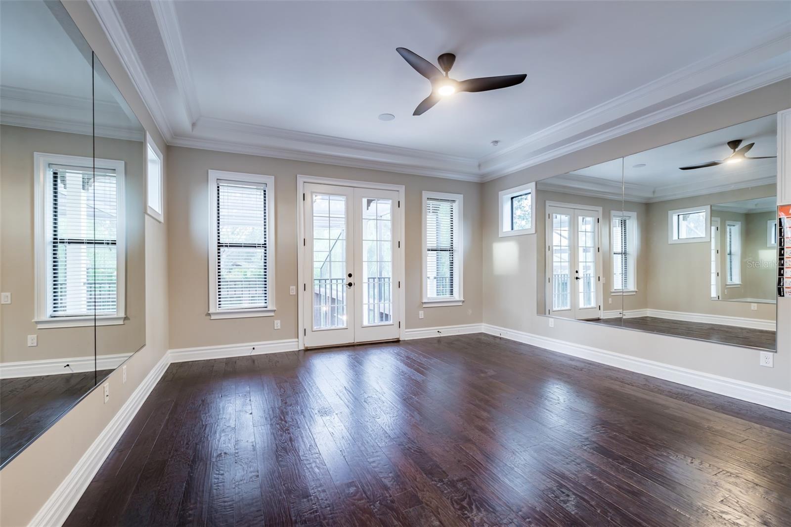 FISHHAWK RANCH TOWNCENTER PHAS - Residential