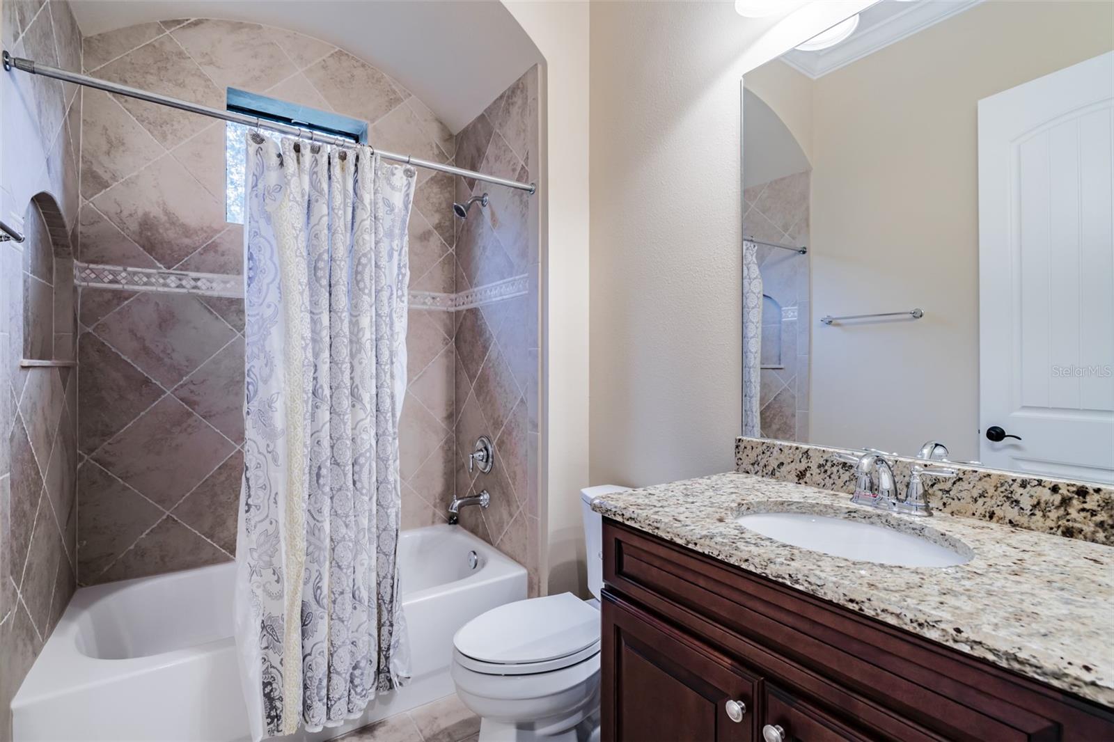 FISHHAWK RANCH TOWNCENTER PHAS - Residential