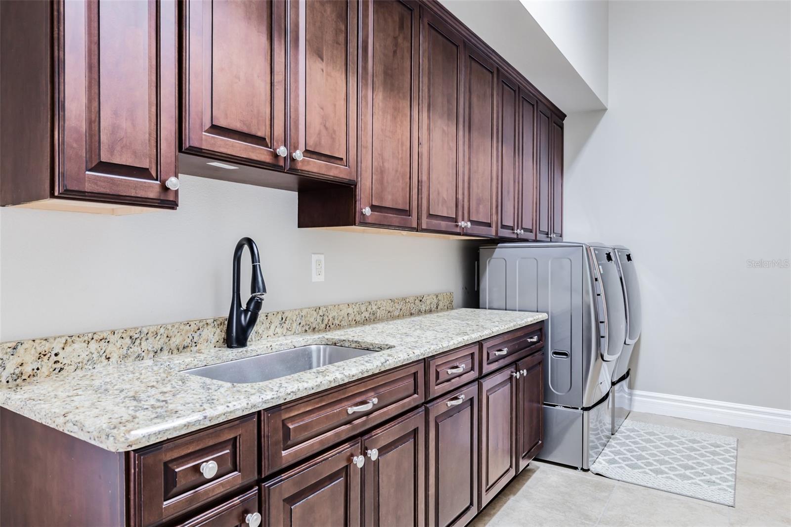 FISHHAWK RANCH TOWNCENTER PHAS - Residential