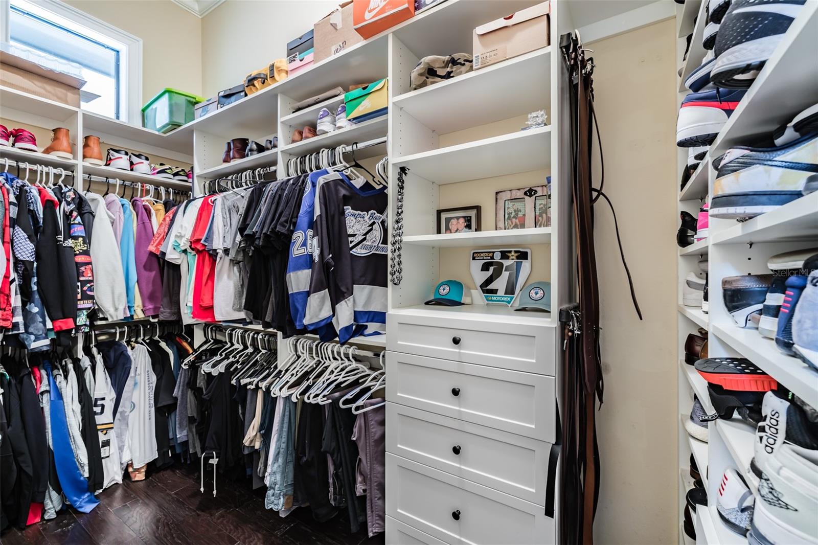 FISHHAWK RANCH TOWNCENTER PHAS - Residential