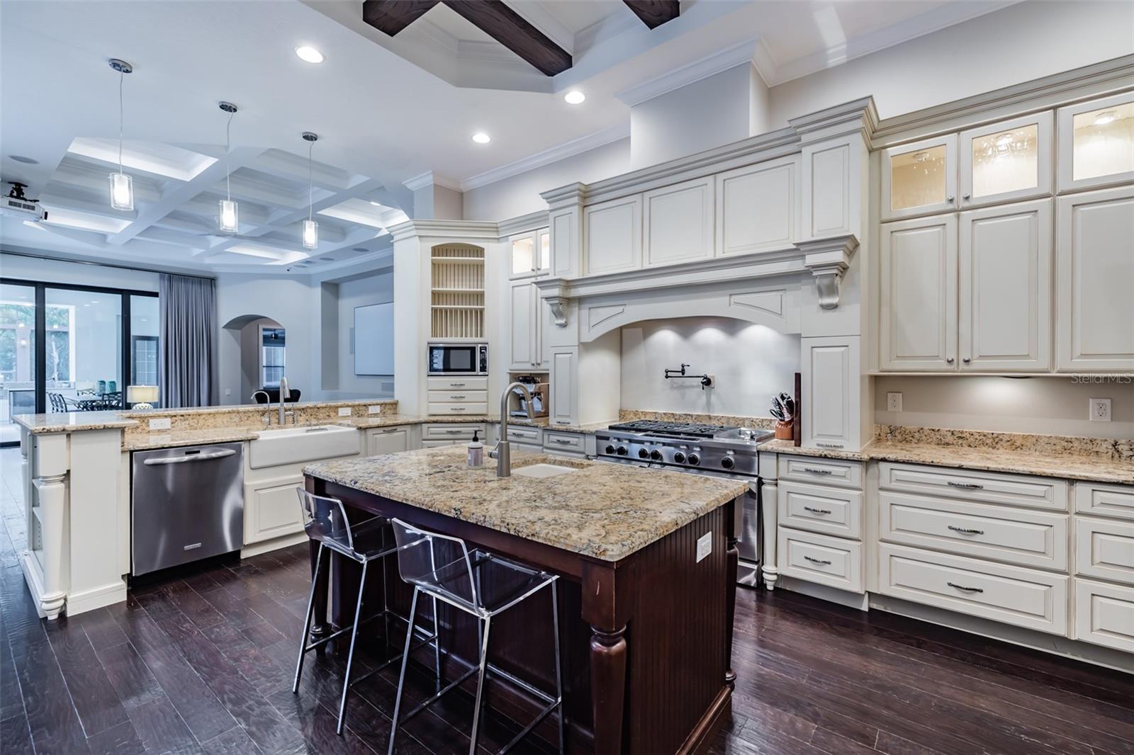 FISHHAWK RANCH TOWNCENTER PHAS - Residential