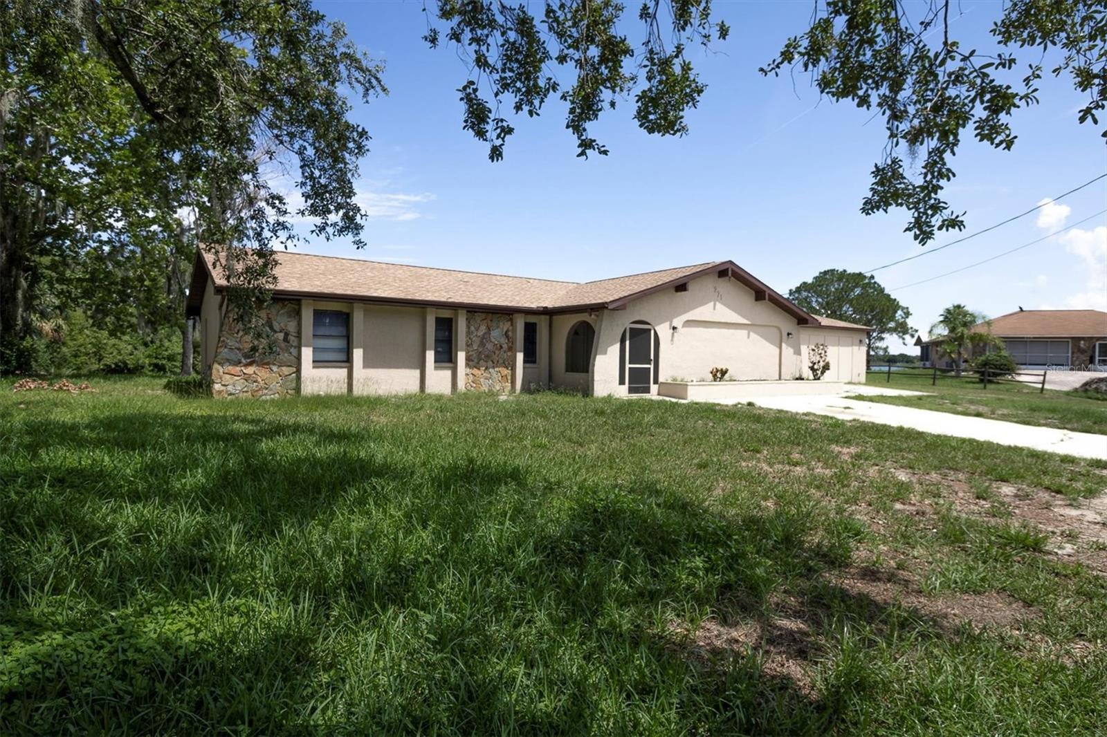 271 EASTPOINT COURT