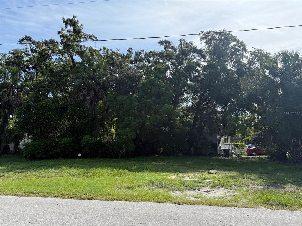 Photo of 2600 E 25th Avenue, Tampa, FL 33605 (MLS # TB8448317)