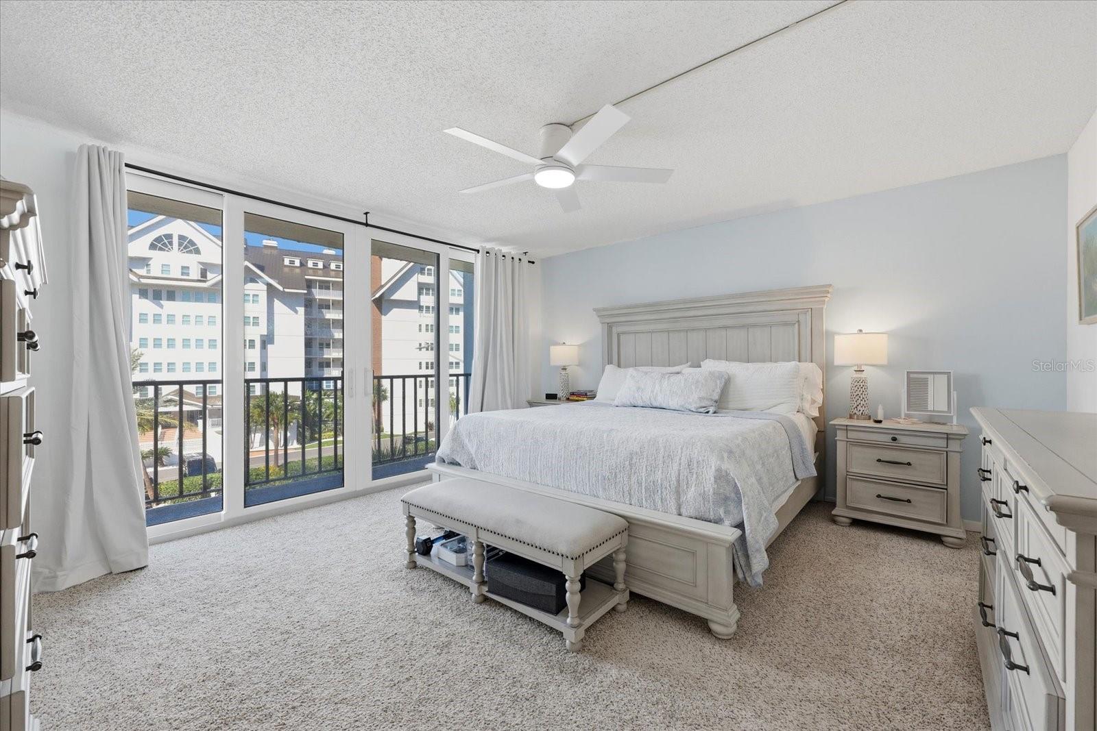 HARBOUR THE CONDO - Residential