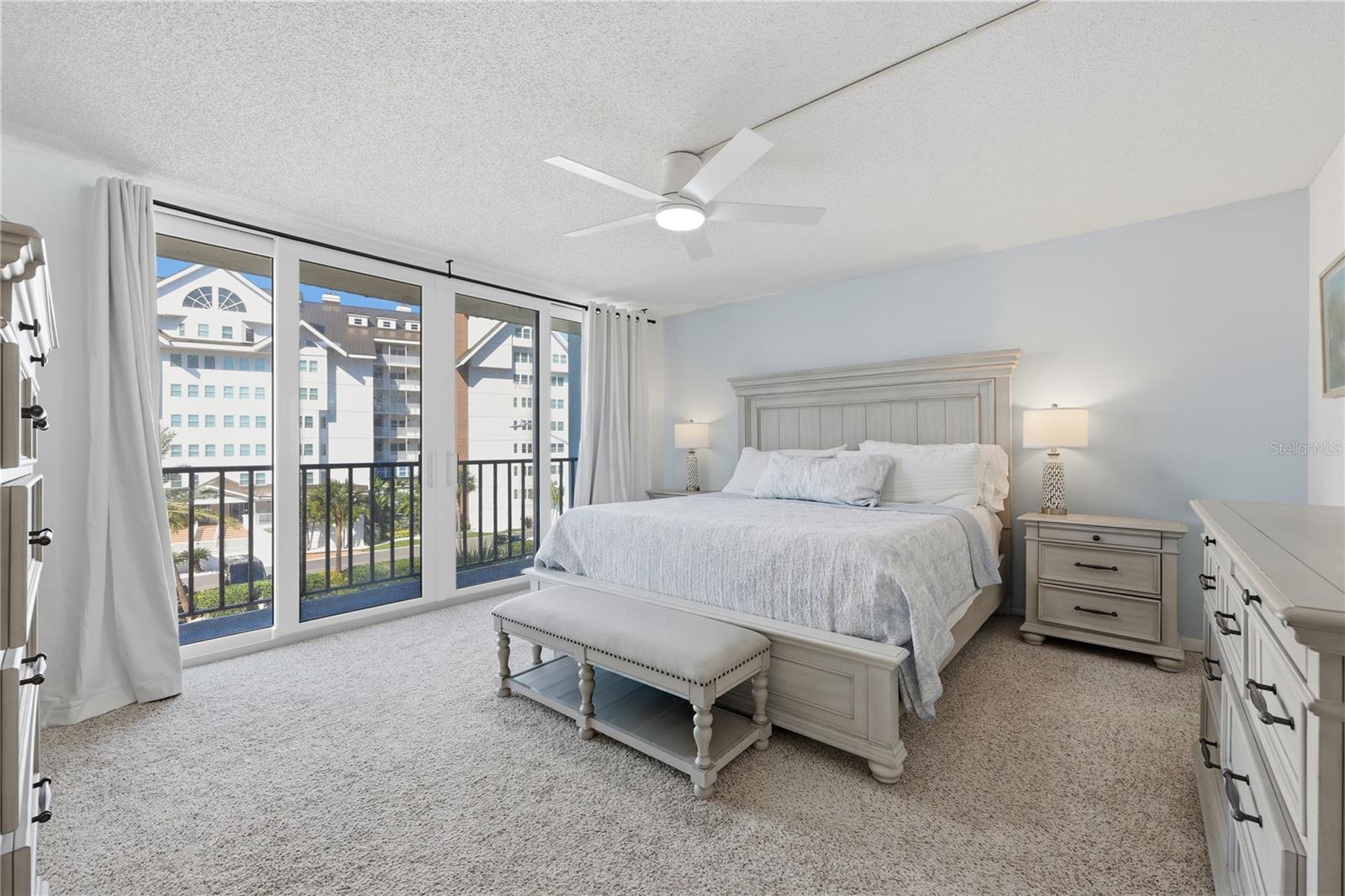 HARBOUR THE CONDO - Residential