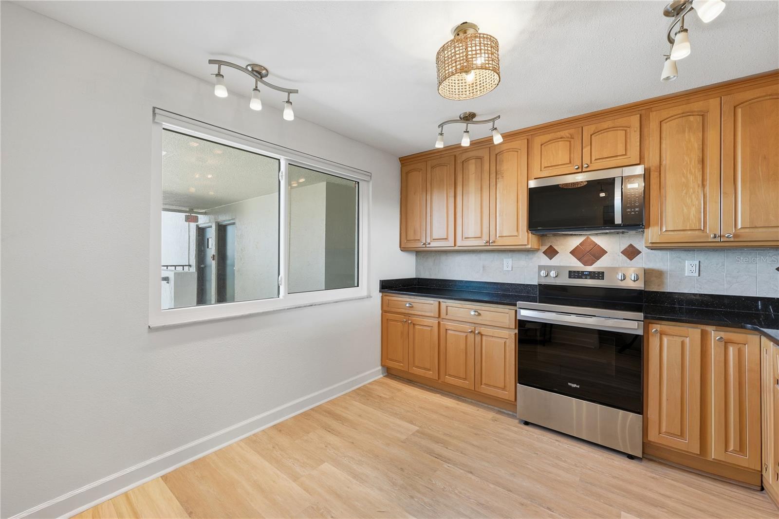 HARBOUR THE CONDO - Residential