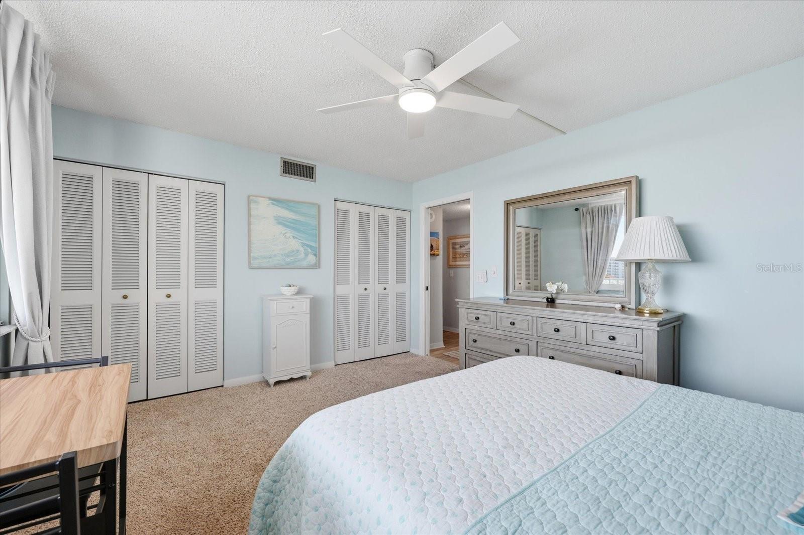 HARBOUR THE CONDO - Residential