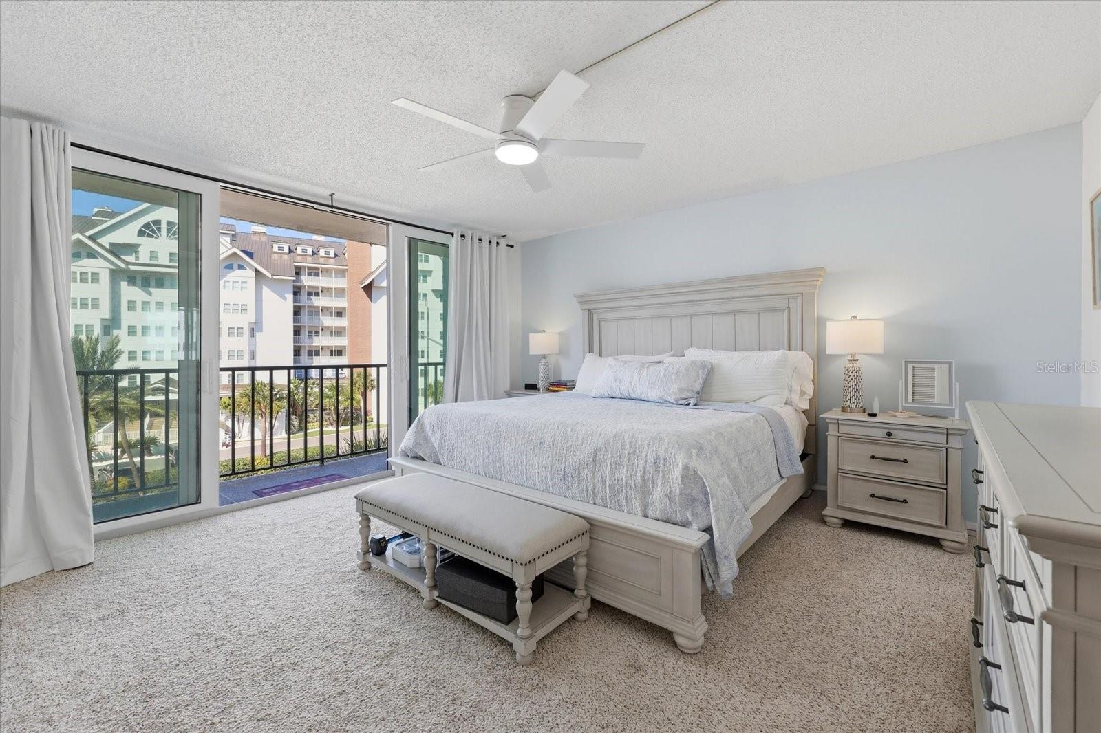 HARBOUR THE CONDO - Residential