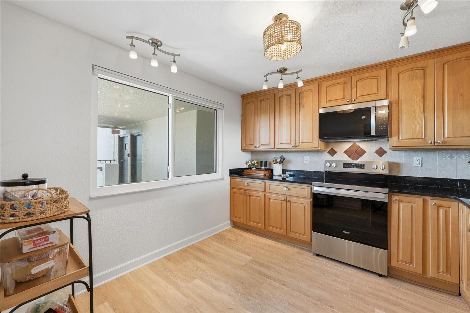 HARBOUR THE CONDO - Residential