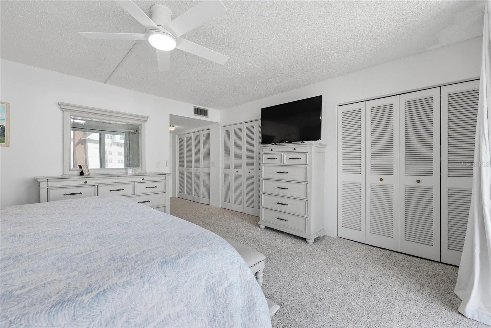 HARBOUR THE CONDO - Residential