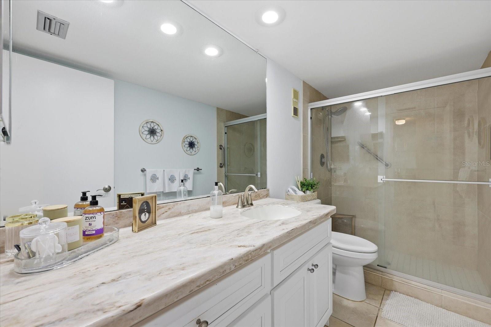 HARBOUR THE CONDO - Residential