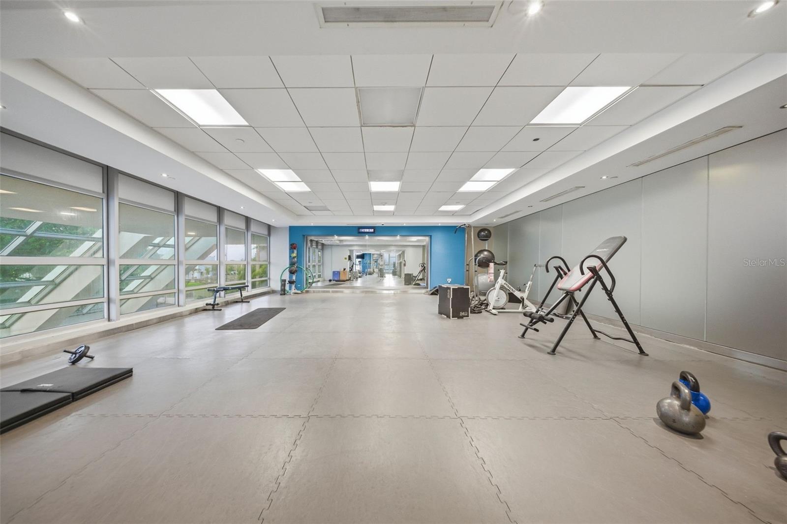 ATLANTIS CONDOMINIUM - Residential