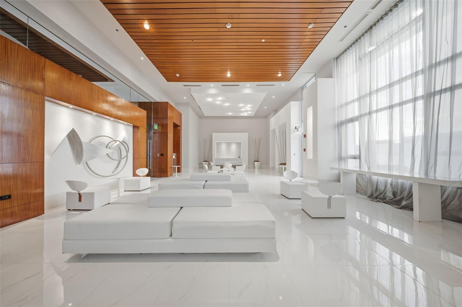 ATLANTIS CONDOMINIUM - Residential