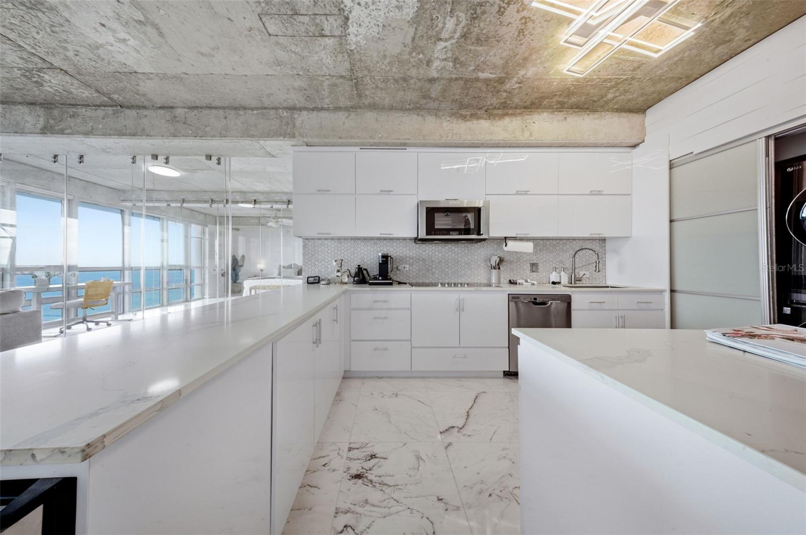 ATLANTIS CONDOMINIUM - Residential