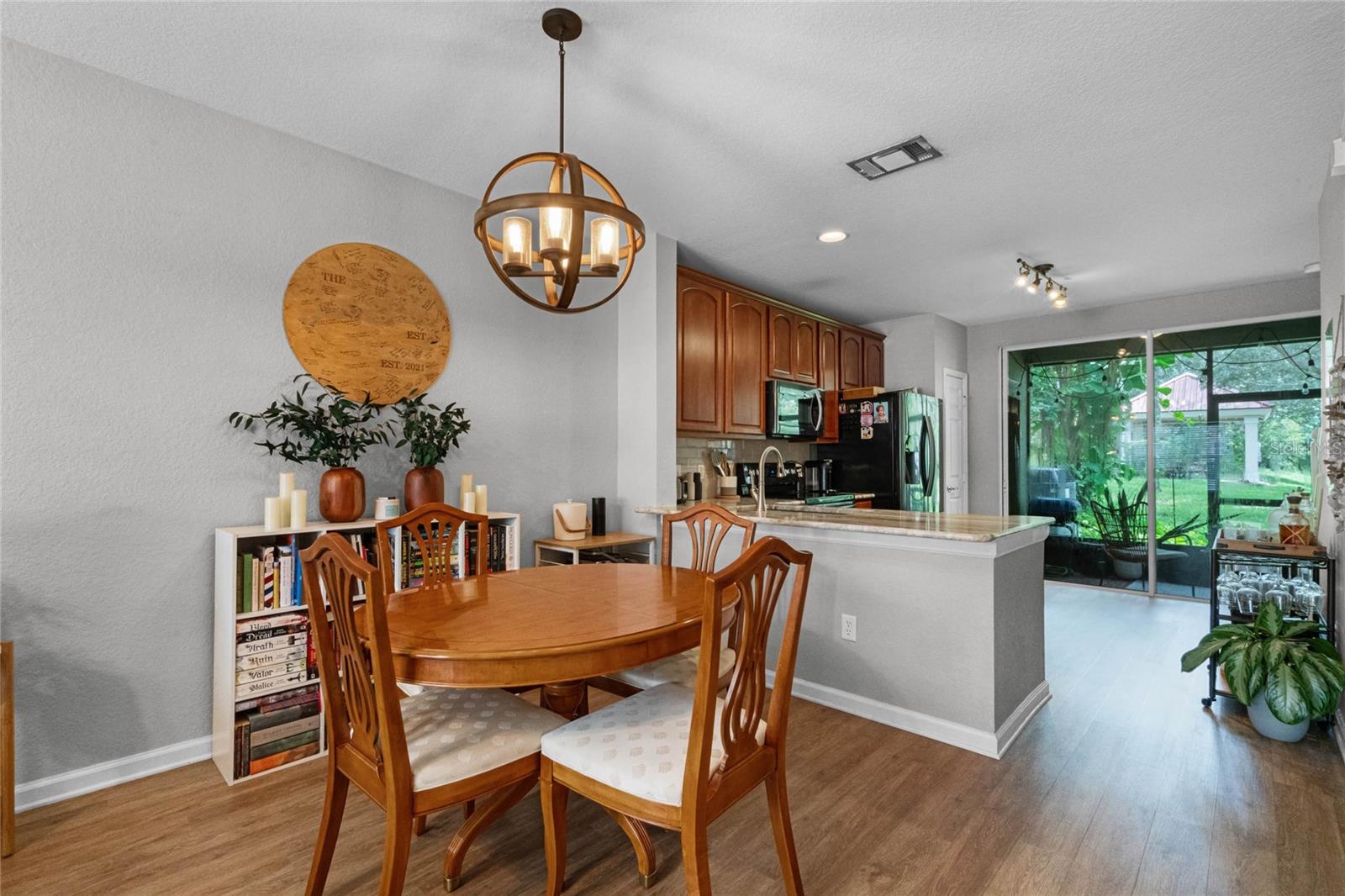 REGENCY OAKS UNIT ONE - Residential